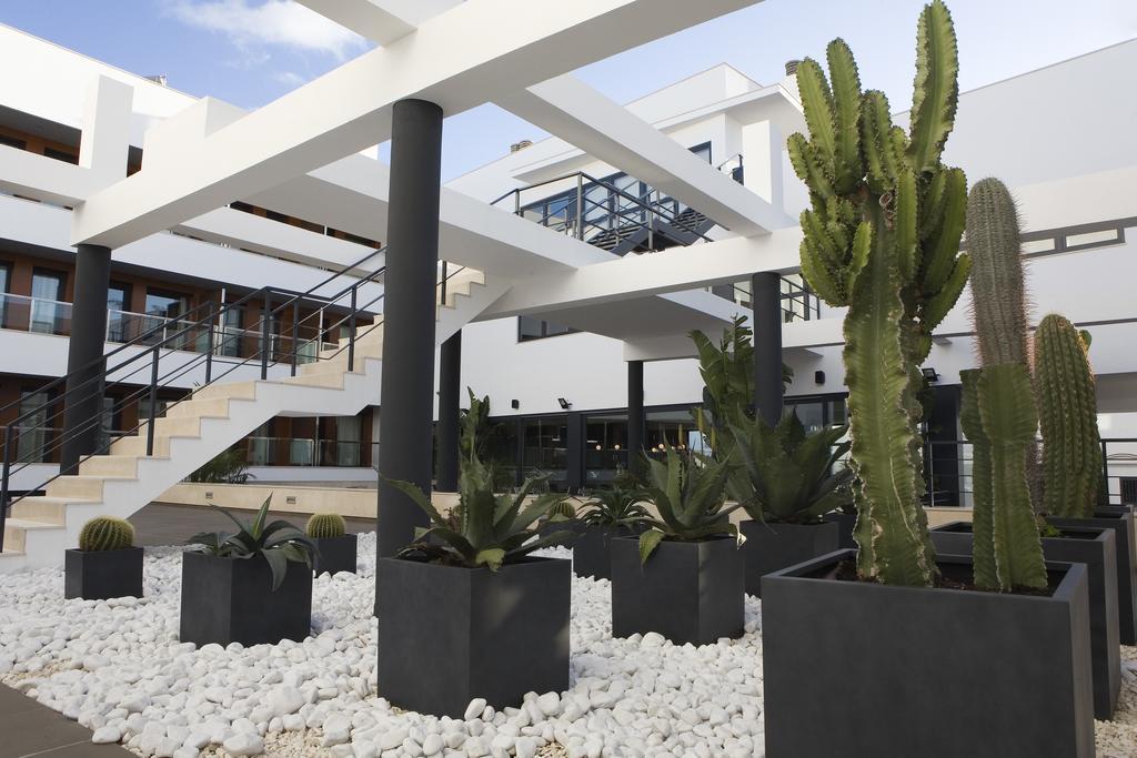 Hotel Y Apartamentos Conilsol Conil De La Frontera Exterior foto